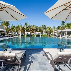 https://grandvrio-ocean-resort-da-nang.hotelsofhoian.com