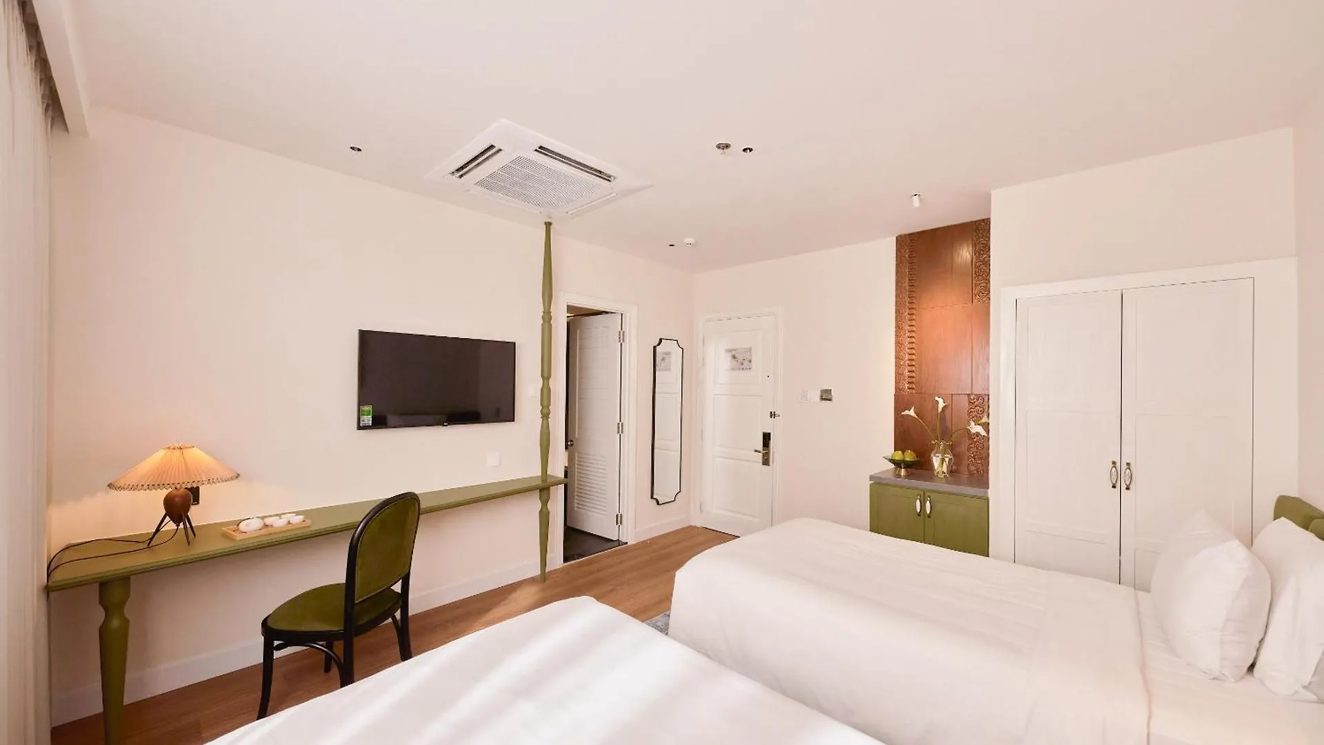 M Village Hotel Premier Thi Sach Ho Chi Minh City 4*,