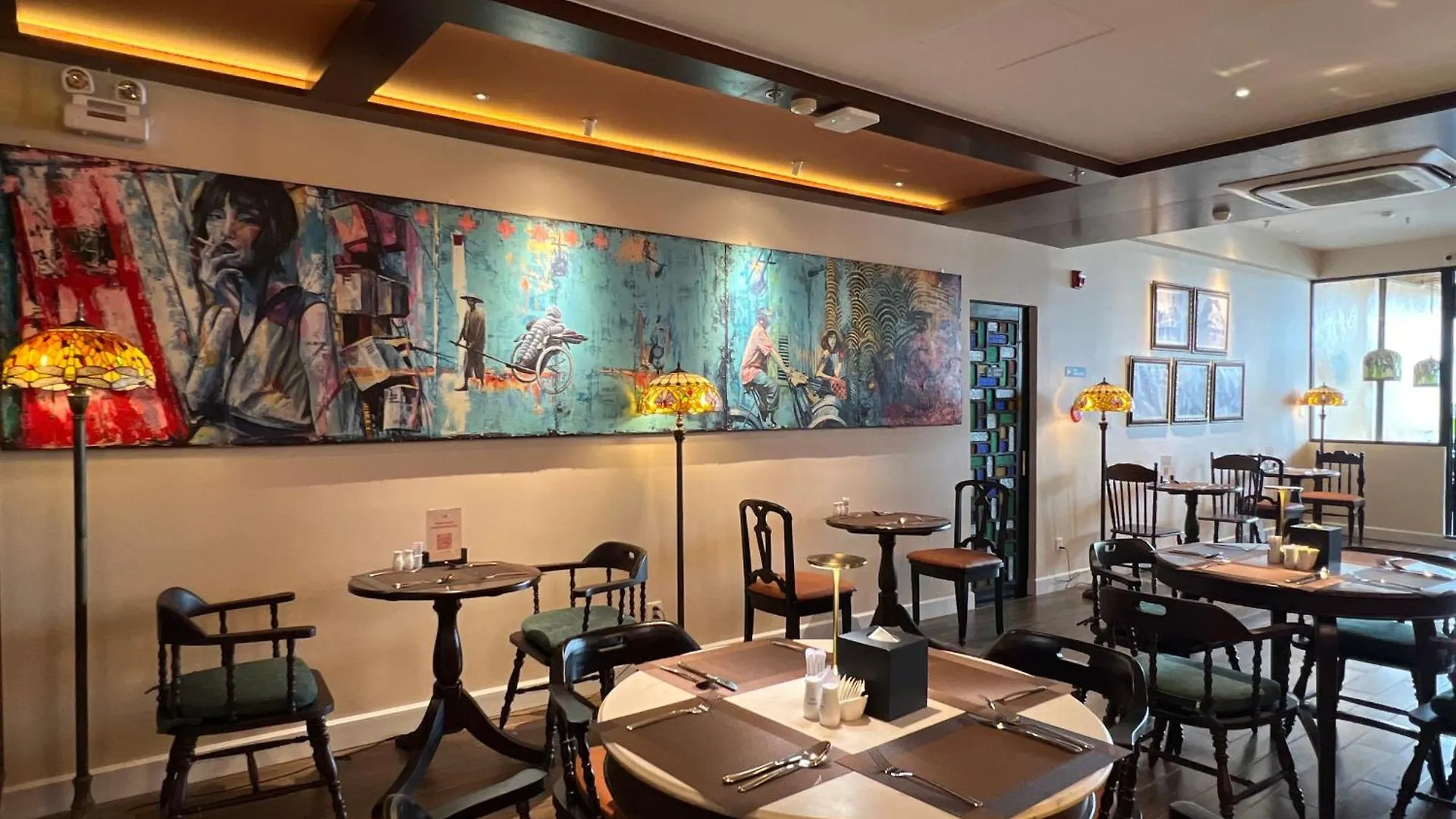 M Village Hotel Premier Thi Sach Ho Chi Minh City 4*,